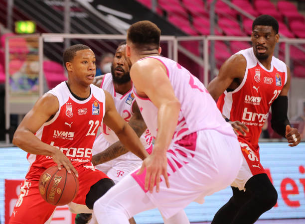 创纪录的收 创纪录的收